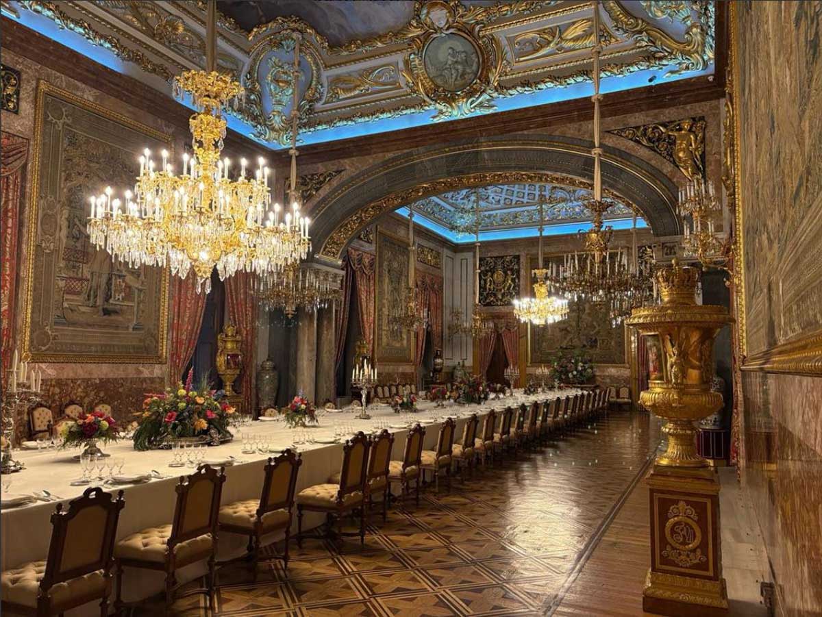 sàn gỗ hoa văn cung điện Hoàng gia Madrid