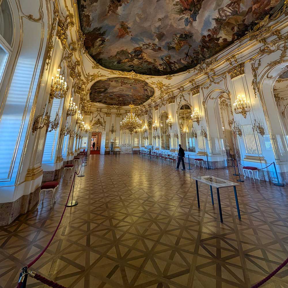 Sàn gỗ hoa văn trong Cung điện Schönbrunn 5